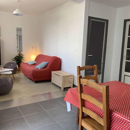 La Madeleine - La Rochelle Apartment ลาโรแชล ภายนอก รูปภาพ