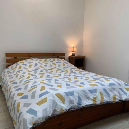 La Madeleine - La Rochelle Apartment ลาโรแชล ภายนอก รูปภาพ