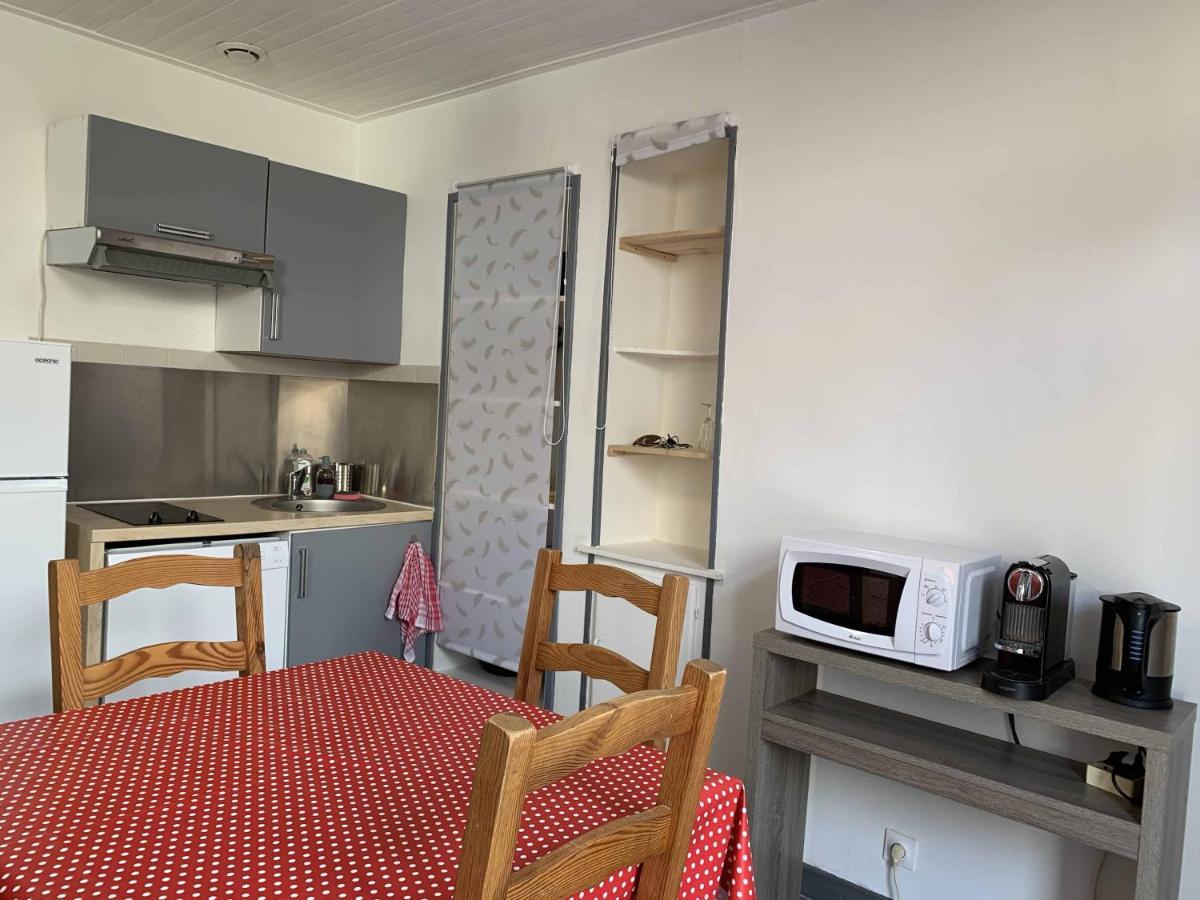 La Madeleine - La Rochelle Apartment ลาโรแชล ภายนอก รูปภาพ
